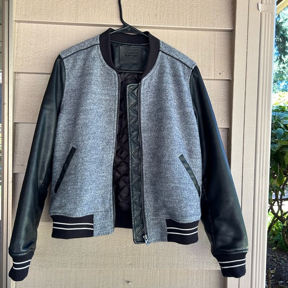 BlankNYC bomber jacket wool blend faux leather sleeves - Picture 1 of 6